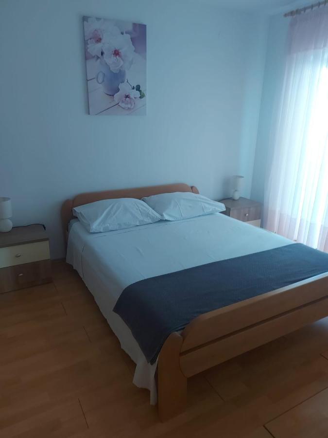 Apartmani Ciklic Dobropoljana Esterno foto