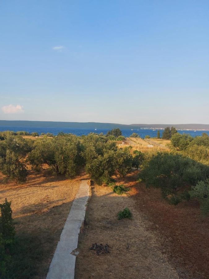 Apartmani Ciklic Dobropoljana Esterno foto