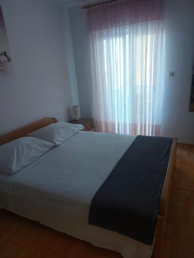 Apartmani Ciklic Dobropoljana Esterno foto