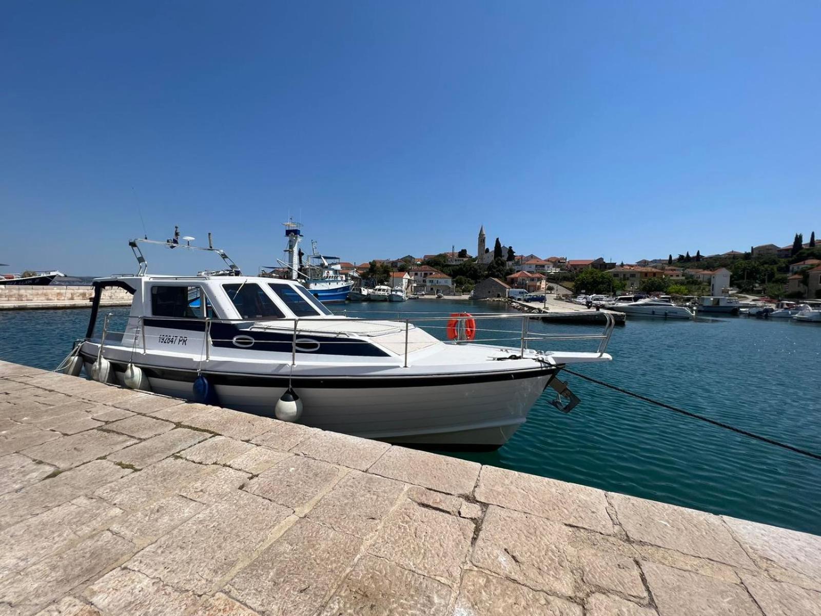 Apartmani Ciklic Dobropoljana Esterno foto