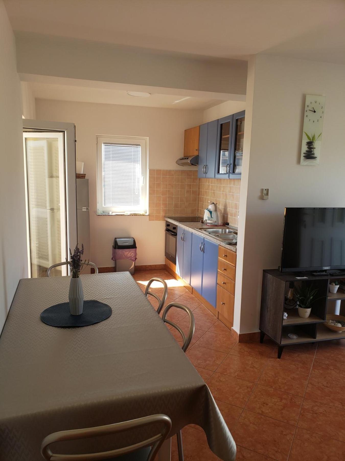 Apartmani Ciklic Dobropoljana Esterno foto